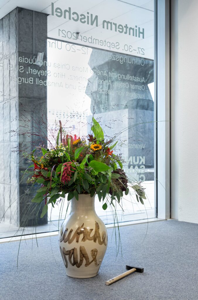 Osmar Osten , Deutsche Vase, 2019, Keramik, Foto: Alexander Meyer